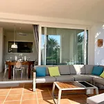 Alcazaba Lagoon, * Estepona