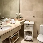 Alcazaba Lagoon, Apartament